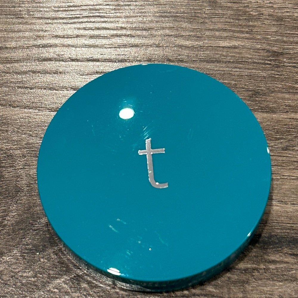 Thrive Cosmetics bronzer